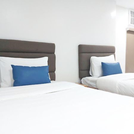 Airobedz Makati - A Value Hotel Manila Luaran gambar