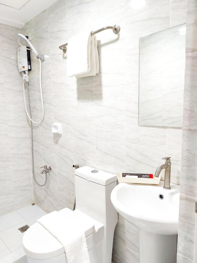 Airobedz Makati - A Value Hotel Manila Luaran gambar