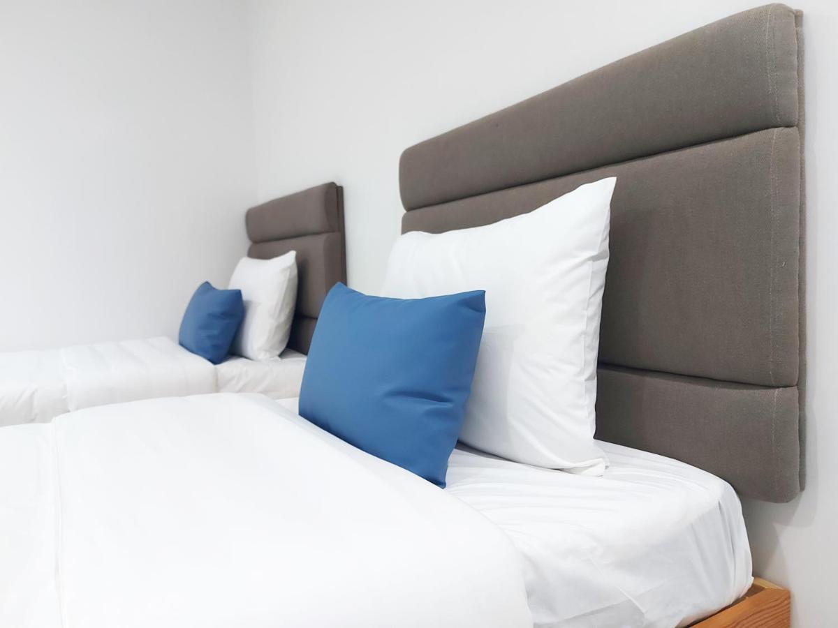 Airobedz Makati - A Value Hotel Manila Luaran gambar