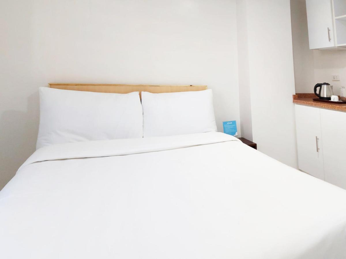 Airobedz Makati - A Value Hotel Manila Luaran gambar
